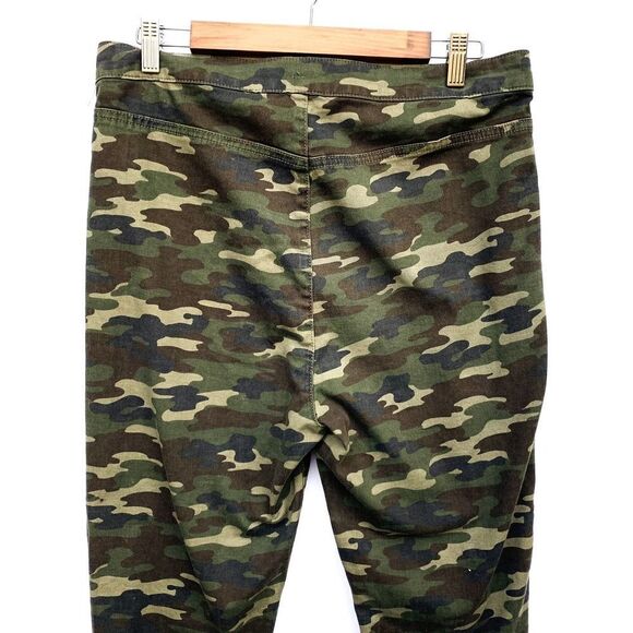 NWT Free People Belle Green Camo Skinny Jeans - Picture 9 of 11